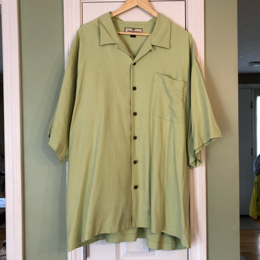 Tommy Bahama Silk Short Sleeve Button Down Shirt